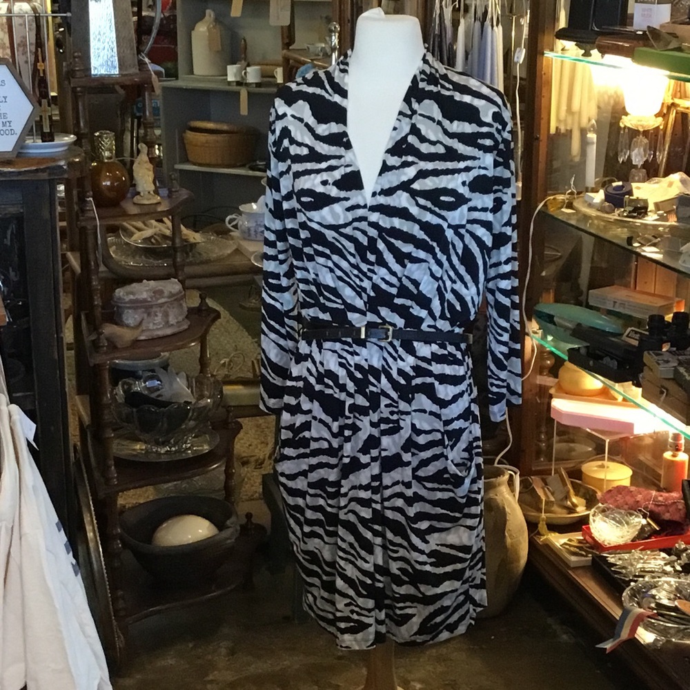 0245 Jones New York Zebra Print Midi Dress - Black and White; NWT size M
